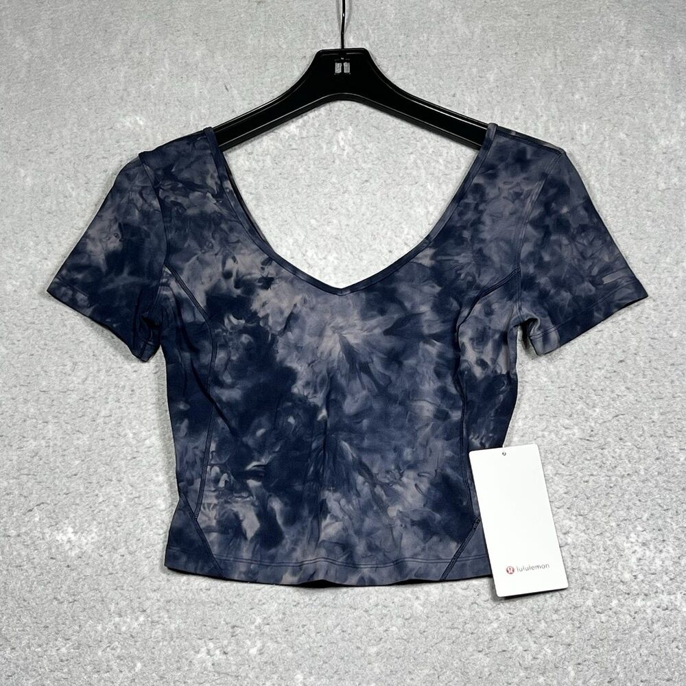 lululemon athletica Navy Tie-Dye Crop Top - Picture 1 of 11
